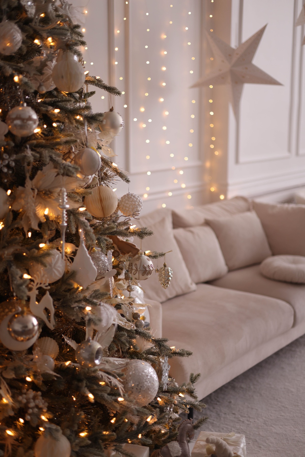 A decorated Christmas tree in a room